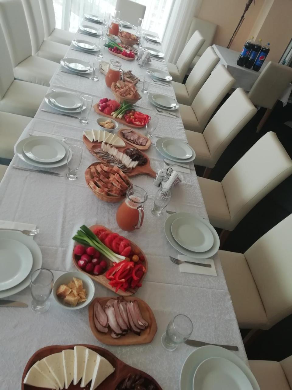 Pensiunea Mara Desesti Экстерьер фото